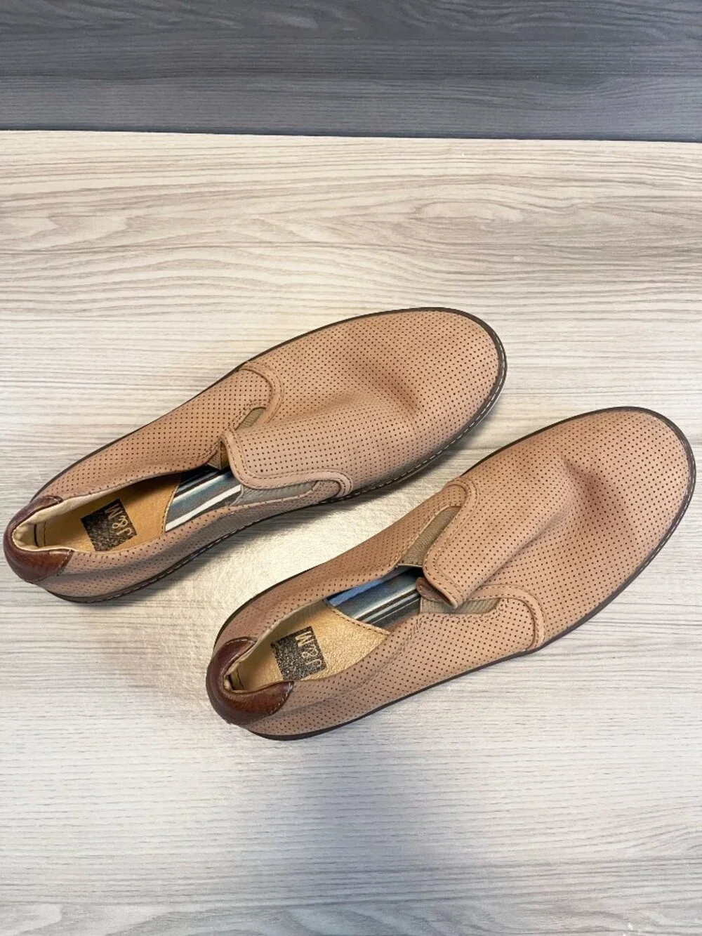 Johnston & Murphy J&M Men's Perforated Leather Slip On Loafers Tan Size 11M